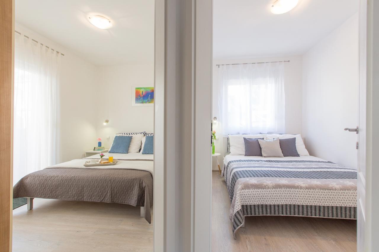 Maiv Residence - Family & Designer Suites Рогозница Экстерьер фото