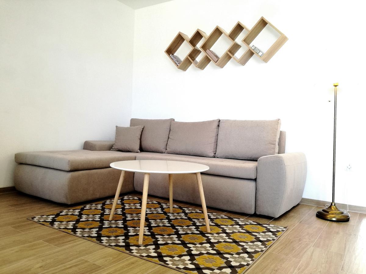 Maiv Residence - Family & Designer Suites Рогозница Экстерьер фото